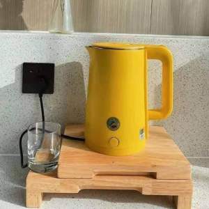 小黄鸭电热水壶2.3L Little Yellow Duck Electric Kettle家庭必备，有了这个热水壶真的很方便，随时都能用上热腾腾的开水😘 #好物推荐