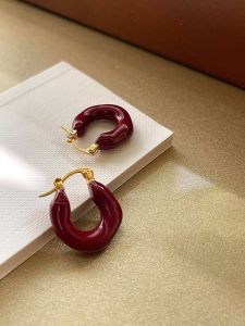 ต่างหูรูปตัว U สีแดงสไตล์ฝรั่งเศสย้อนยุค TiamoYt เครื่องประดับแฟชั่นสำหรับผู้หญิง เครื่องประดับหูแบบอเนกประสงค์สำหรับปีใหม่