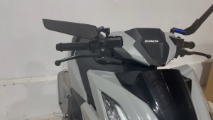 กระจกวิงแต่ง กระจกมองข้าง มีครบทุกรุ่น ภาพครมชัด หมุนปรับการมองเห็นได้( (กระจกแต่งสี) ) จำหน่อยกระจกมอไซร์แบบตรงยี่ห่อ