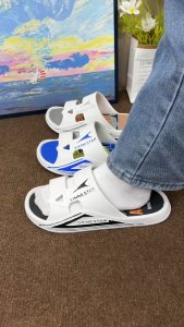 【Anti-build and breathable】slippers for men Non-slip and moisture-resistant Flat bottom and comfortable slippers