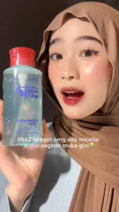 OMG OH MY GLOW HydraPower Micellar Water with Niacinmide & Cica 300 Ml