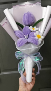 ช่อดอกไม้ ลิลลี่+ทิวลิป ช่อมินิ ดอกไม้ลวดกำมะหยี่