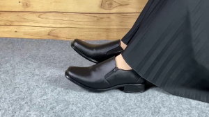 Lika Malla - Sepatu Pantofel Kulit Wanita Formal Kerja Resleting Hitam Hak 3 Cm