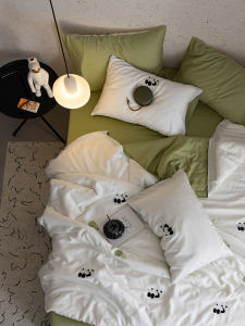 Cool Sensation Silk Bedding Set Cartoon Embroidered Bed Sheet Cover Duvet Cover Bed Canopy Style Bedding Four Piece Set