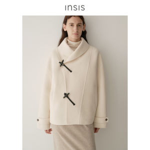 INSIS FEMME | Woolen Beret Collar Angled Placket Horn Button Short Tweed Coat