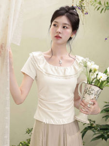 Áo Thun Beige Cổ U viền ren