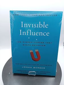 Invisible Influence The Hidden Forces that Shape Behavior by Jonah Berger [OEM Paperback]