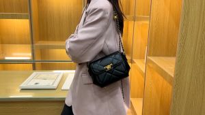Tas Selempang Wanita Kekinian Tas Import Fashion Terbaru GB1071