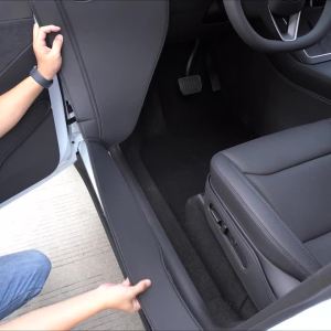 For TESLA ModelY Juniper front and rear door sill protection pads built-in sill kick pad anti step and anti dirt pad 7 pieces