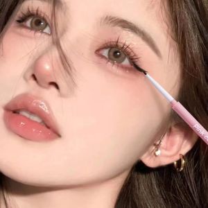 Màu Hồng  Bút Kẻ Mắt Màu Đồng Phục Tự Nhiên Mỏng Và Không Dễ Lem Chống Thấm Nước