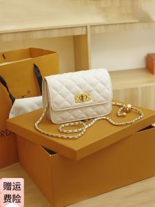 กระเป๋าสะพายข้างผู้หญิง กระเป๋าสะพายข้างสี่เหลี่ยมลายเพชร สายโซ่แบบเดี่ยว กระเป๋าสะพายข้างแบบหนัง PU สไตล์ยุโรปและอเมริกัน