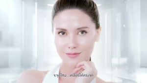 ยูเซอริน Eucerin Spotless Brightenin Corrector 5 ml สปอตเลส ไบรท์เทนนิ่ง สปอต คอร์เรคเตอร์ เจลแต้มลดเลือนจุดด่างดำ