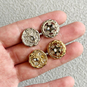 Metal Button for Knitted Shirt Cardigan Sweater Suit Hollow out Design Versatile Small Fragrance Five-Pointed Star Rhinestone
