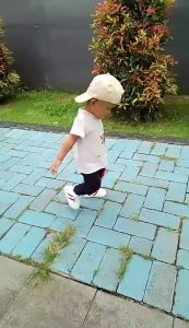 AKS88 sale Terbaru - Sepatu anak sneakers / sepatu casual anti slip nyaman di pakai - sepatu sekolaha anak - kids trendy korean USIA 1-6TAHUN