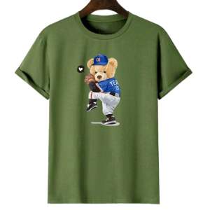 Kaos distro pria wanita gambar bear main bola kaos t-shirt kaos oblong