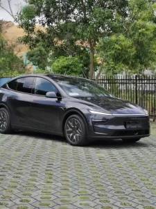 YZ | Tấm Lót Chống Trượt Silicon Sạc Không Dây YZ Dành Cho Tesla Model Y/YL 3 Highland Juniper 2026 Phụ Kiện Bảng Điều Khiển Trung Tâm Xe Hơi
