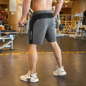 Celana Lari Pria Pendek Kualitas Tinggi: Desain Nyaman & Fungsional