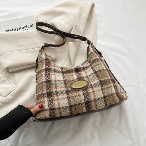 กระเป๋าสะพายไหล่แบบลำลองขนาดใหญ่สำหรับผู้หญิง กระเป๋าใต้วงแขนแฟชั่นฤดูใบไม้ผลิ 2023 กระเป๋าสตางค์แบบมีซิป สไตล์ย้อนยุค กระเป๋าถือสไตล์ Tote