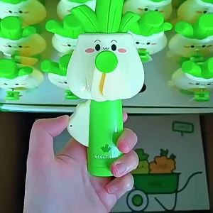 Quạt Mini Cầm Tay Hình Hoạt Hình Rau Củ Dễ Thương Chất Liệu Nhựa Dùng Cho Mùa Hè Đồ Chơi Xinh Xắn Dành Cho Học Sinh Và Trẻ Em