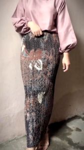 Rok kebaya plisket wanita Rok batik plisket Rok plisket premium dewasa tebal panjang Rok prisket untuk kebaya Rok plisket Rok plisket batik bawahan kebaya Rok bawahan kebaya modern batik Rok kebaya jumbo Rok batik panjang wanita pinggang karet