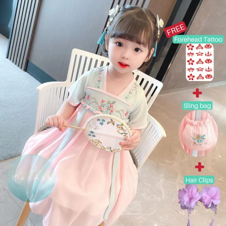 Traditional%20Chinese%20Hanfu%20kids%20costume%20dress%20with%20free%20tattoo%20bag%20hair%20clips%20for%20Chinese%20New%20Year%20and%20dinner%20party%20event%20-%20Image%202