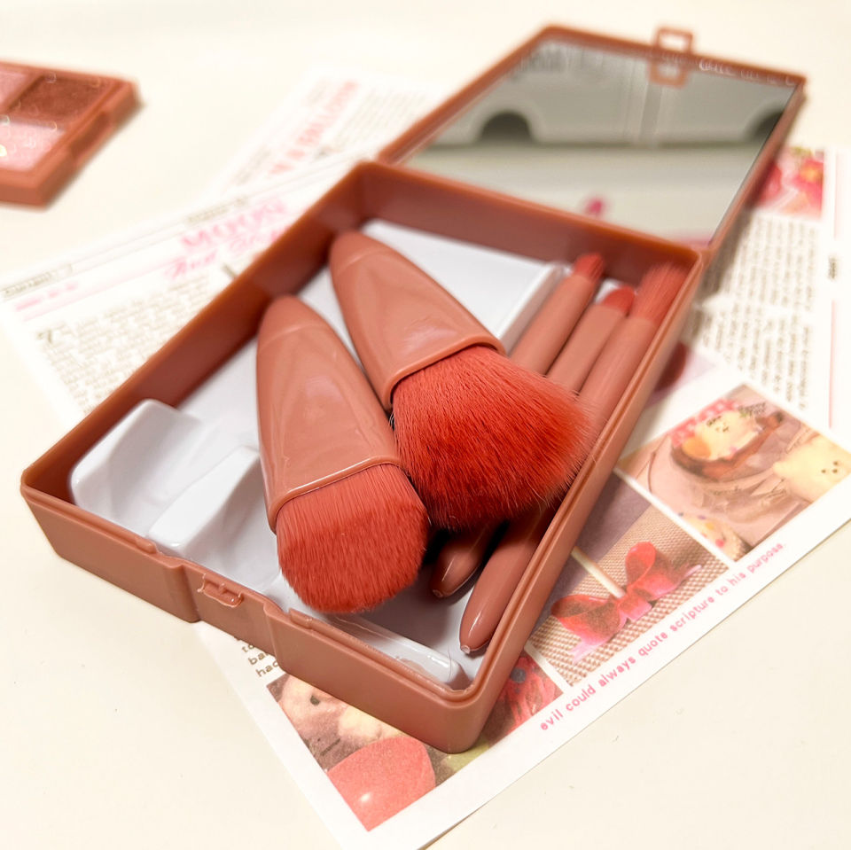 Makeup brush set full set of authentic affordable student mini portable small set of loose foundation make-up eye eye shadow brush 5 sets