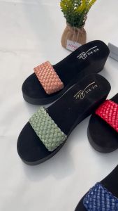 Sandal Wedges Wanita Terbaru Slop Anyam 2024