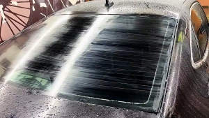 Glass Polishing Compound with Non-Acid Formula - Removes Acid Rain Marks and Watermarks 150ml