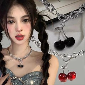 ใหม่สร้อยคอจี้สี Black Cherry สีแดงสไตล์พังก์ต่างหูสร้อยข้อมือผู้หญิงโกธิคโลหะโช้คเกอร์สร้อยคอเครื่องประดับปาร์ตี้วันเกิดเด็กสาว