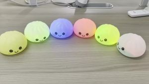 Bandai | Đèn Ngủ LED 3D Hình Bánh Bao Kawaii - Đèn Trang Trí Hình Hộp Hấp Bánh Bao Phát Sáng Quà Tặng Dễ Thương Cho Mọi Lứa Tuổi Đèn Trang Trí Sưu Tầm