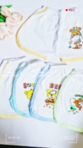 Combo 5 chiếc quần ngắn sơ sinh cotton màu trắng kiểu dáng thể thao viền màu cho bé từ sơ sinh đến 23kg