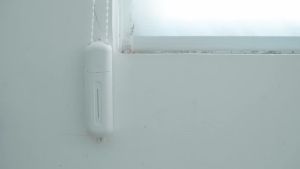 MOES | MOES Tuya ZigBee Roller Blind Drive Motor Touch Control Electric Curtain Rechargeable Bead Chain Alexa Google Hub Required