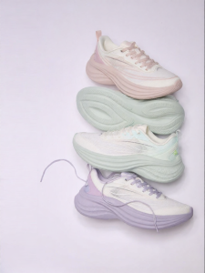 Erke | Breathable Mesh Height Increasing Running Shoes