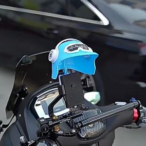 Giá Đỡ Điện Thoại Gắn Xe Máy có Mũ Bảo Hiểm che mưa che nắng Chống Cướp Cực Chắc Chắn
