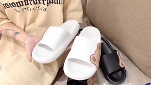 MC SW836 SANDAL KARET SLIP ON TAPAK TEBAL MOTIF BEAR - SANDAL WANITA KARET TEBAL - SANDAL KARET EMPUK TAPAK TEBAL