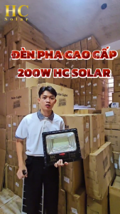 Đèn pha năng lượng mặt trời 200W thương hiệu HC SOLAR Vỏ nhôm Tấm pin NLMT rời Ánh sáng trắng Báo pin ngoài