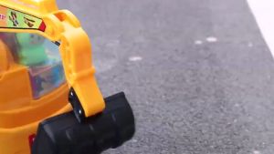 Xe chòi chân cho bé . Xe cẩu chòi chân  có nhạc cho bé từ 1-4 tuổi.Bảo hành 12 tháng