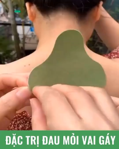 Hộp 12 Miếng Cao Dán Thảo Dược Ngải Cứu Cải ThiệnTình Trạng Đau Mỏi Vai Gáy