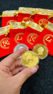 [Giá Sỉ] Combo 2 Đồng Xu Ngựa Úc Mạ Vàng Và Mạ Bạc - Xu Mã Đáo Thành Công Kèm Túi Lộc Lì Xì Tết