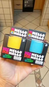 Needoh Mello Mallo Xanh Dương Squishy Đồ Chơi Co Giãn Phục Hồi Cảm Ứng Mềm Mại Không Độc Hại TPR Marshmallow Bóp Quà Tặng Cho Người Lớn 1 PC