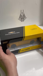 Mô Hình Xe Ôtô Kim Loại 1/24 Siêu Xe CHEVROLET CAMARO 2023 Sẵn Đế (Lưu Ý Riêng Mẫu Xe Này Chỉ Có Âm Thanh Còi)