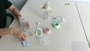 Botol Susu Leher Lebar PP: Pilihan Terbaik untuk Bayi Baru Lahir