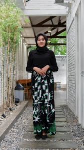 Sadewa Sarung Wanita Cabutan Bahan Santung Pilihan Cocok untuk Santriwati Mengaji