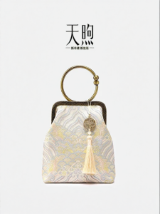 Chinese Style Vintage Handbag Snap Closure Bag