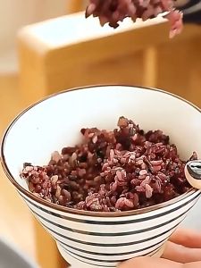 ชุดช้อนตะเกียบสแตนเลสแบบพกพาบนโต๊ะอาหาร+กล่องเก็บ เซต 3 ชิ้น