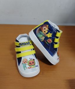 Sepatu bayi cetak nama karakter coco melon free cetak mama & foto