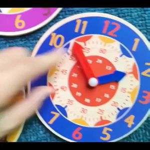 Mini cognitive kindergarten education wooden simulation mini teaching clock toy baby standing time