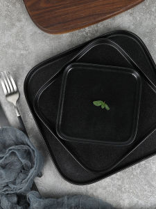 Japanese Style Ceramic Plate Pure Color Matte Finish Steak Plate Simple Straight Body Square Dish Black Edge Flat Plate for Western Restaurant
