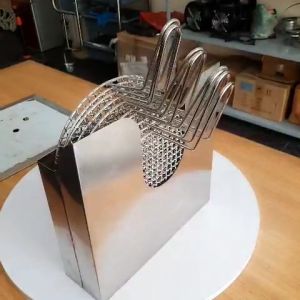 Giỏ inox đựng vỉ nướng than vỉ nướng tròn inox 304 vỉ nướng gang bếp nướng than hoa BBQ tại bàn nhà hàng BBQ