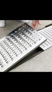 ตะแกรงรางน้ำทิ้ง ตะแกรงระบายน้ำสแตนเลส 10/20/30/40cm. ฝาปิดท่อระบายน้ำ ฝาท่อระบายน้ำ ที่ปิดฝาท่อ ตะแกรงน้ำทิ้งยาว ตะแกรงกัน กันแมลง รางระบายน้ำ